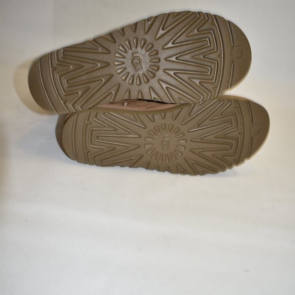 Ugg Classic Short II Suede Water-Repellent Chestnut Suede Boot Sz 8 1016223 - Picture 9 of 11